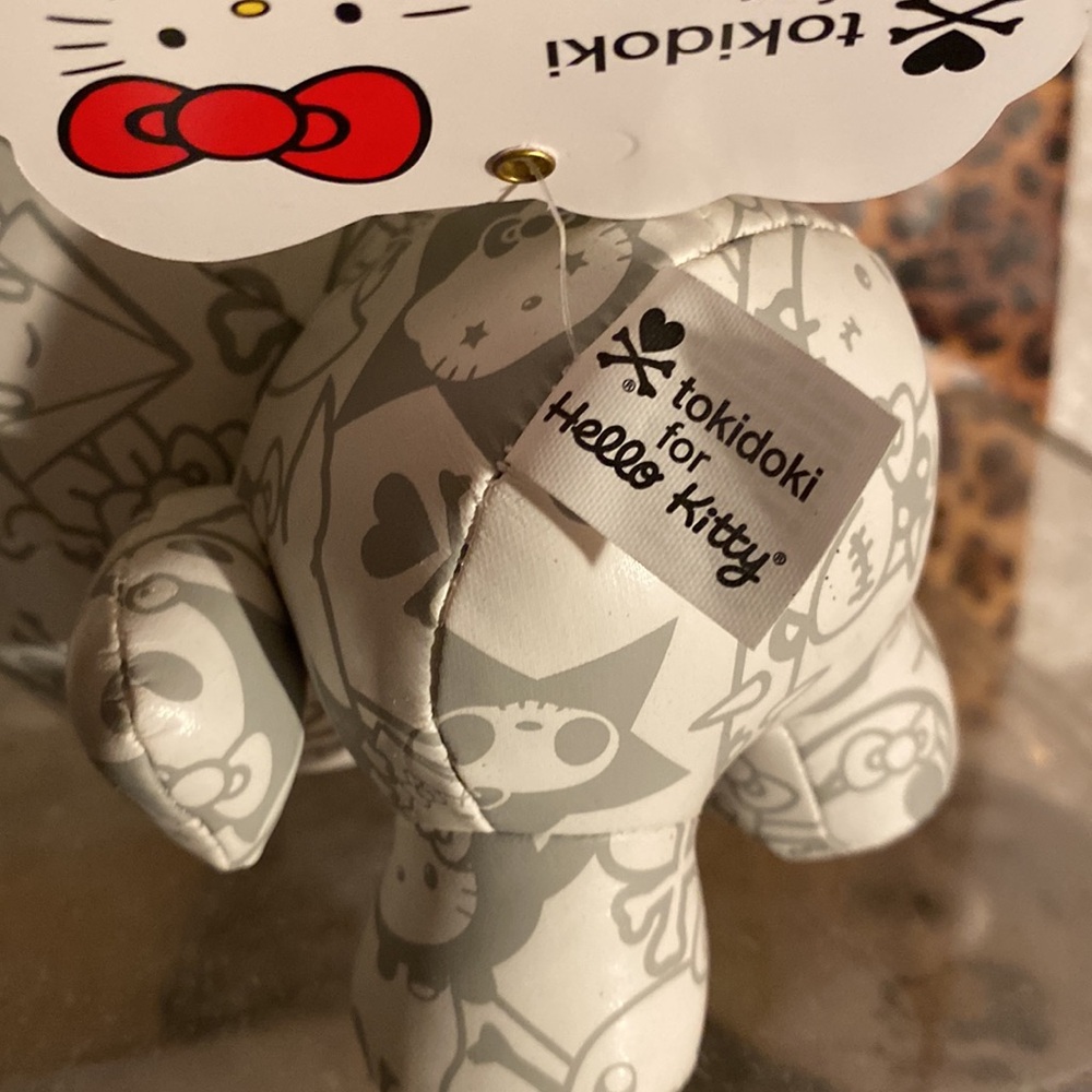 Hello Kitty Tokidoki - Picture 8 of 11